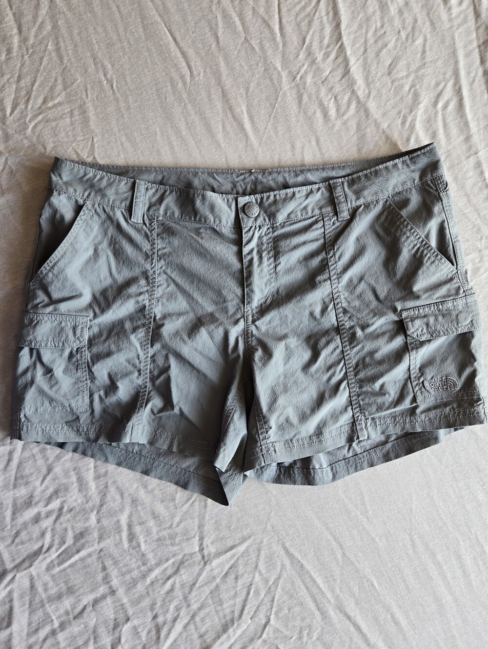 The North Face Women's Gray Cargo Shorts Size 12
